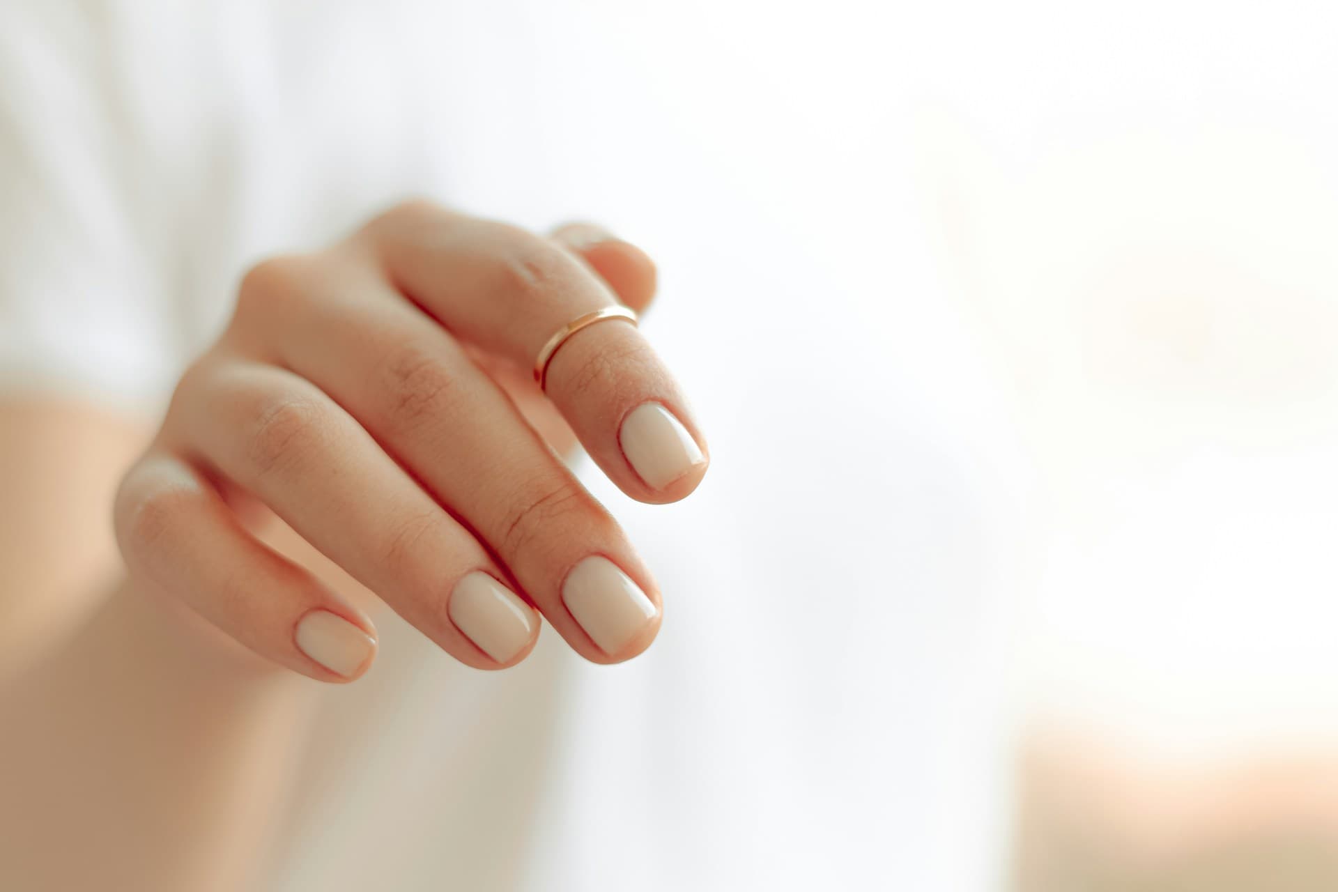 Soft nude, Manicures