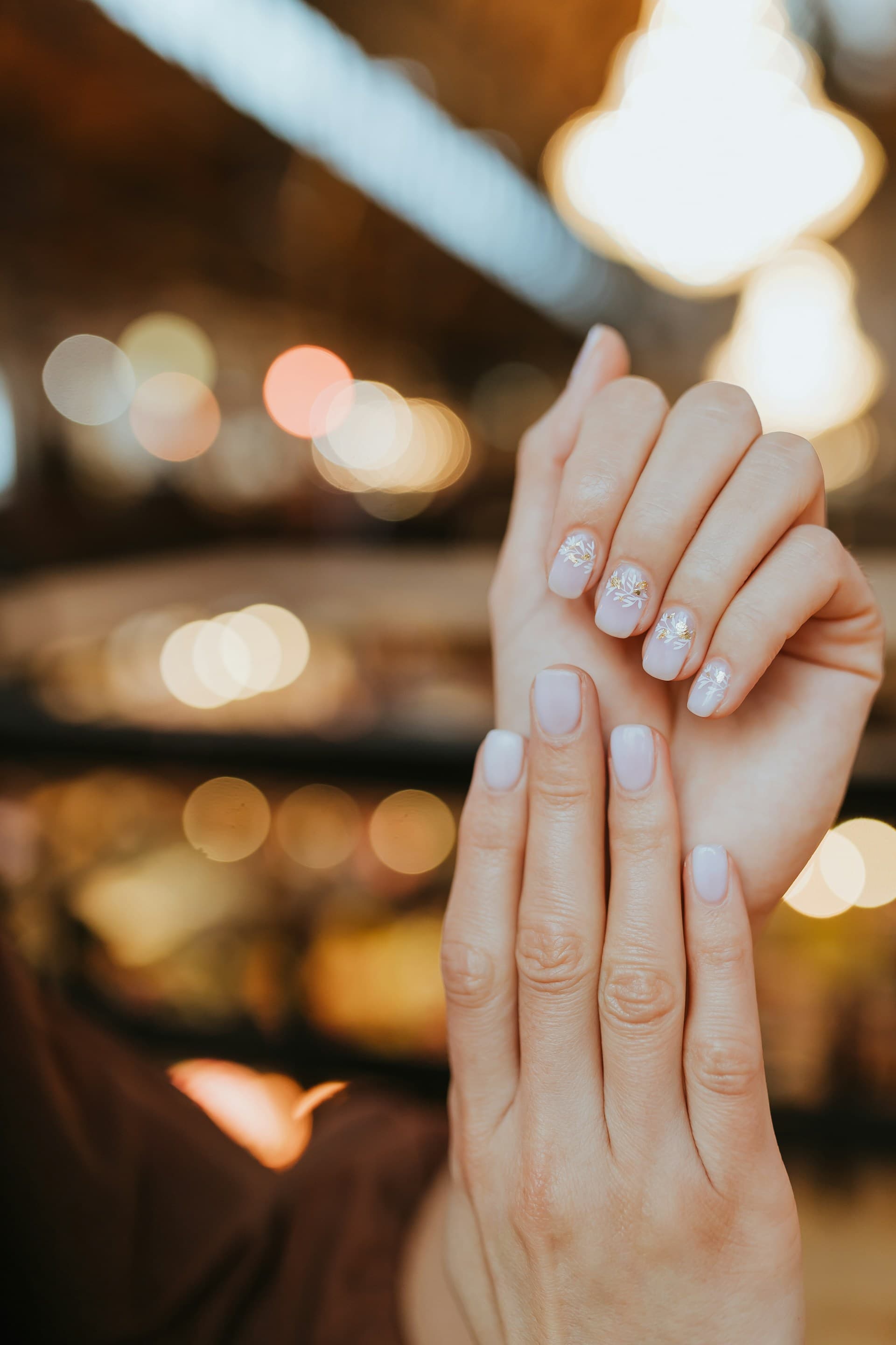 Hand-painted line work, Nail Art